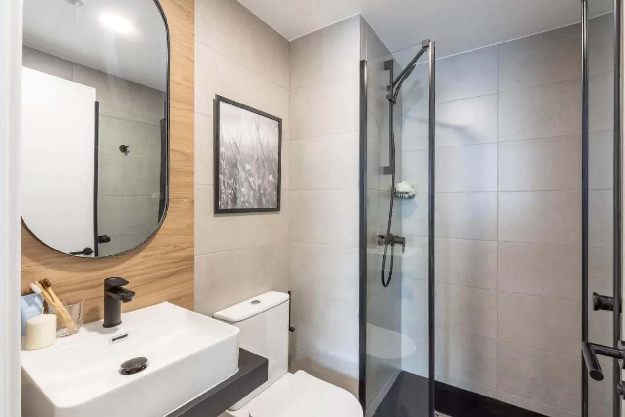 Be Casa - Valdebebas Aparthotel Madrid